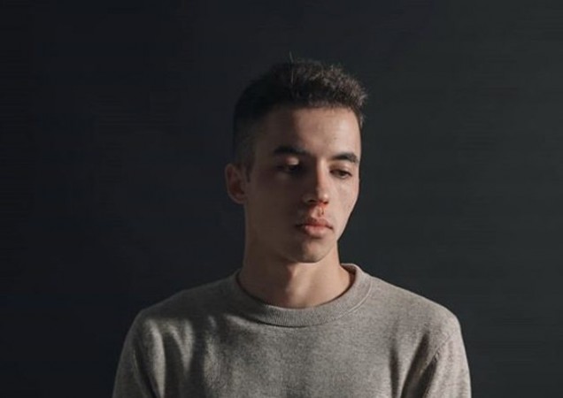 Pole.