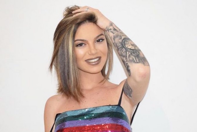 María Isabel se retira